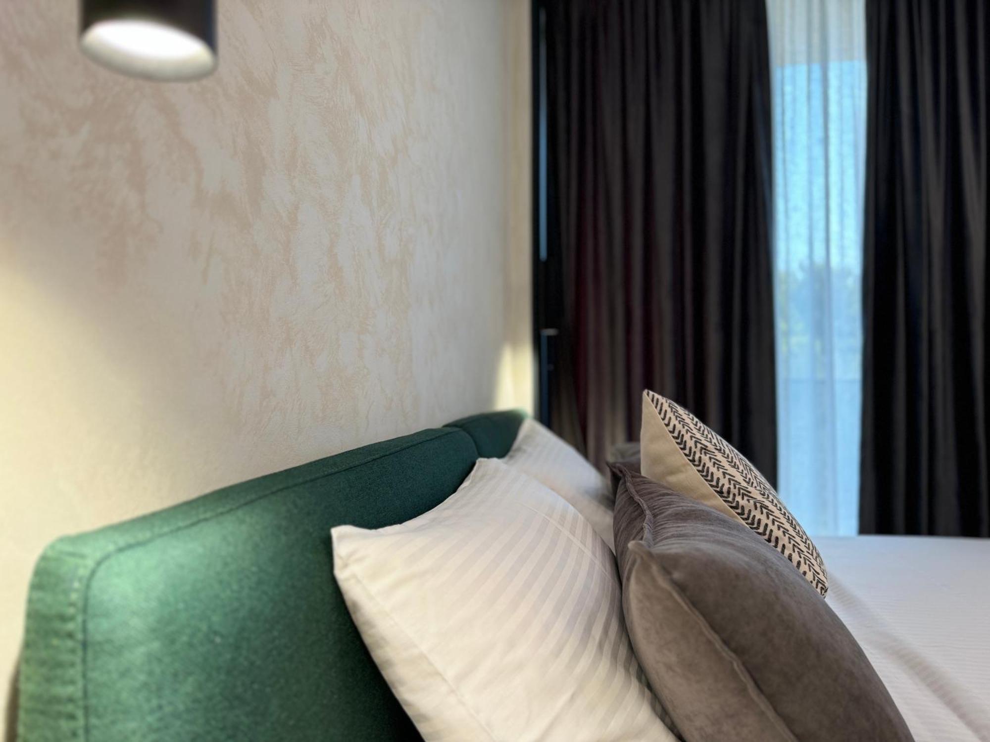Twins Hotel Vlorë 外观 照片
